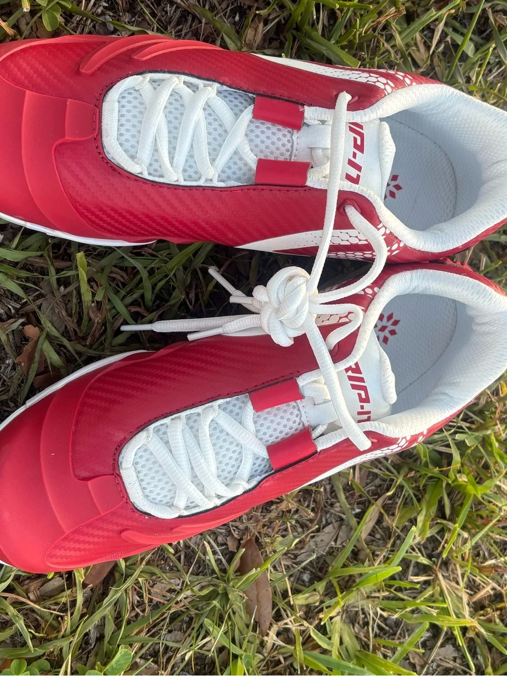 New RIP-IT Softball Cleats Women's size 9.5.